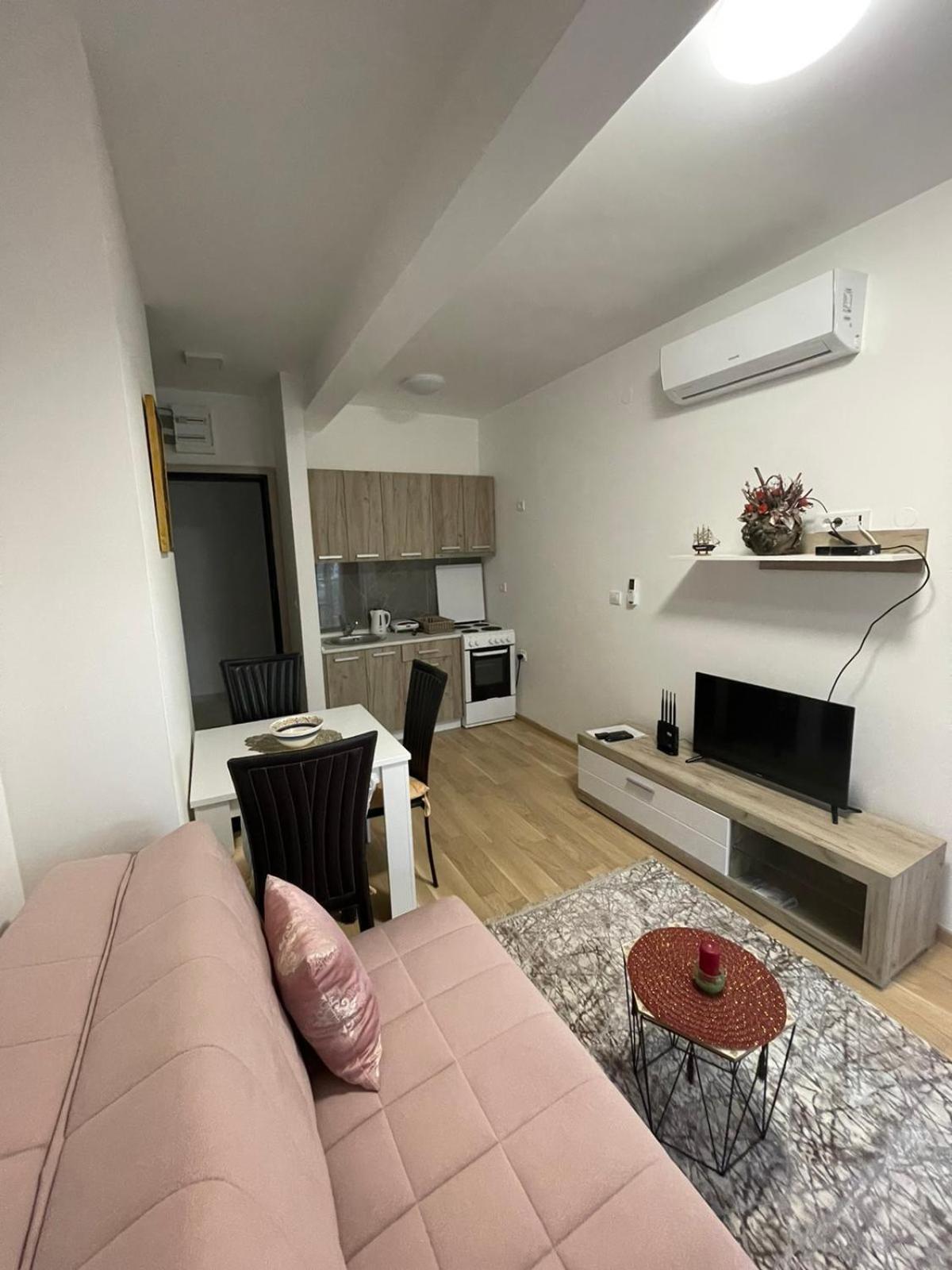 Ivona 1 Apartamento Rafajlovići Exterior foto